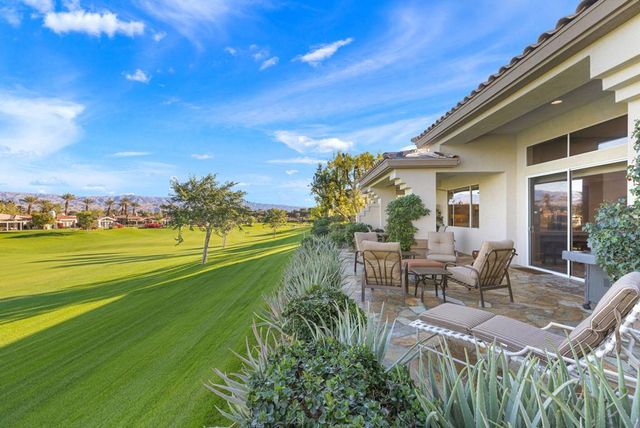 422 Desert Holly Drive, Palm Desert, CA 92211