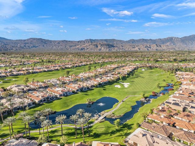 422 Desert Holly Drive, Palm Desert, CA 92211