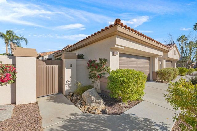 422 Desert Holly Drive, Palm Desert, CA 92211