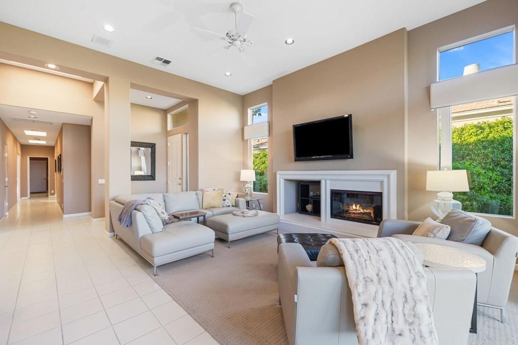 Image 12 of property listing at 422 Desert Holly Drive, Palm Desert, CA 92211