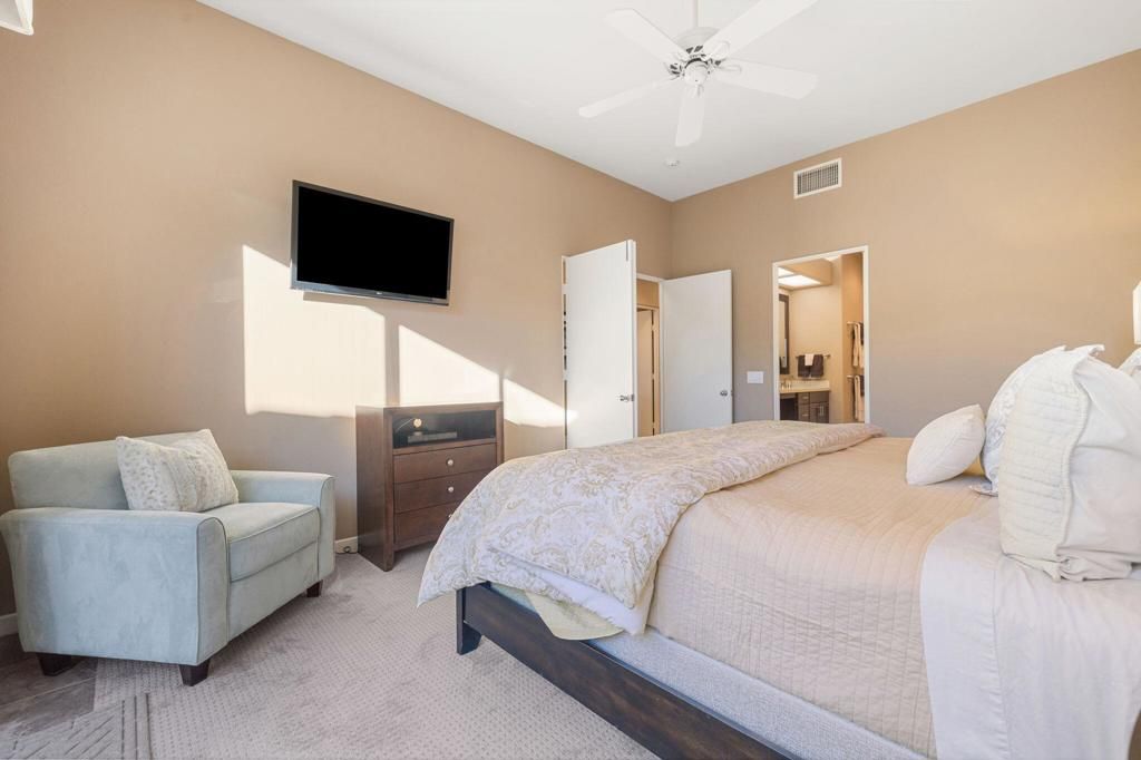 Image 29 of property listing at 422 Desert Holly Drive, Palm Desert, CA 92211