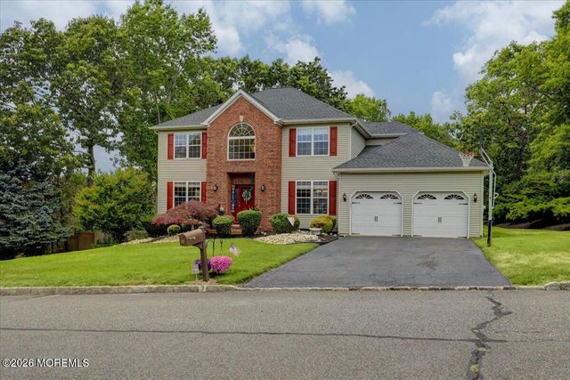 7 Cecilia Court, Howell, NJ 07731