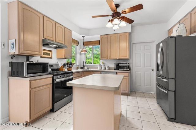 7 Cecilia Court, Howell, NJ 07731