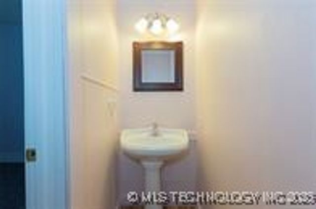 1020 S 6th, Mcalester, OK 74501