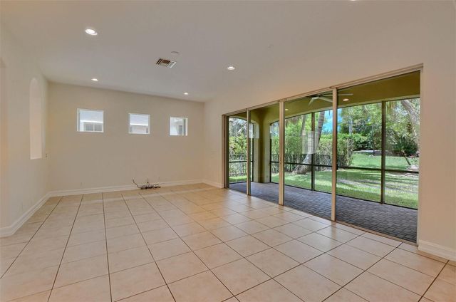 8290 NW 105th Ln, Parkland, FL 33076