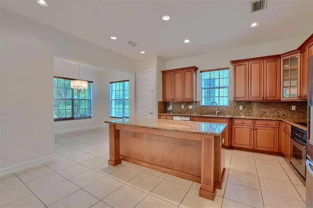 8290 NW 105th Ln, Parkland, FL 33076