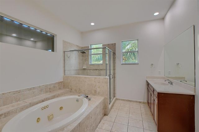 8290 NW 105th Ln, Parkland, FL 33076