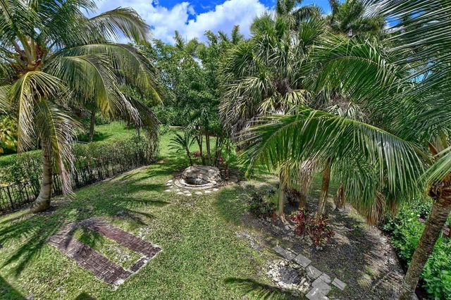 8290 NW 105th Ln, Parkland, FL 33076