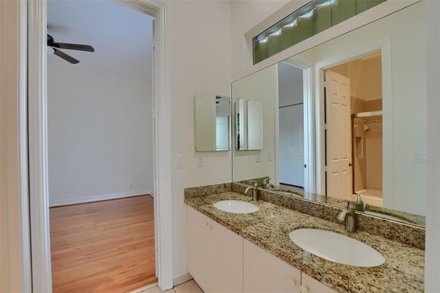 8290 NW 105th Ln, Parkland, FL 33076