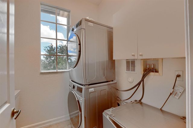 8290 NW 105th Ln, Parkland, FL 33076