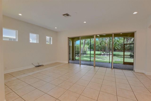 8290 NW 105th Ln, Parkland, FL 33076