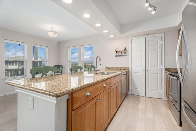 4207 Reeves Drive, Galveston, TX 77554