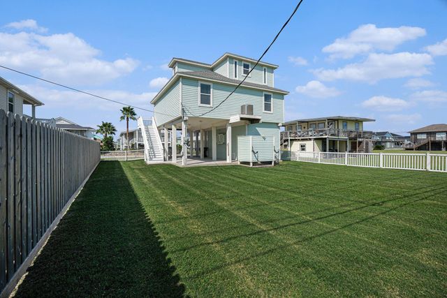 4207 Reeves Drive, Galveston, TX 77554