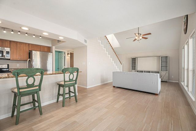 4207 Reeves Drive, Galveston, TX 77554