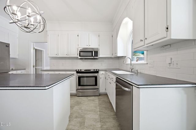 8705 Chatterleigh Circle, Raleigh, NC 27615