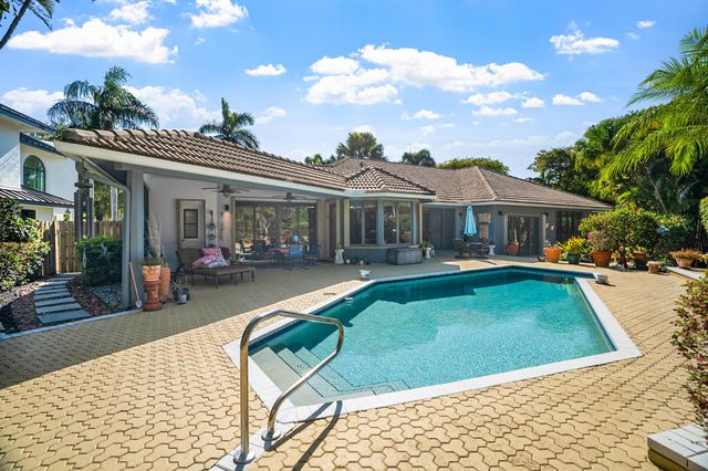 21258 Greenwood Court, Boca Raton, FL 33433