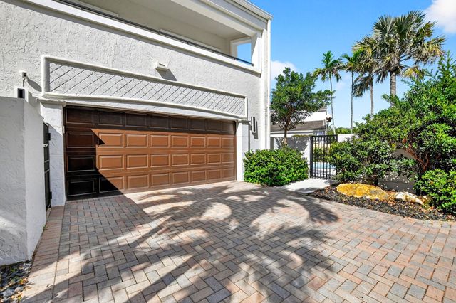 1119 Russell Dr, Highland Beach, FL 33487