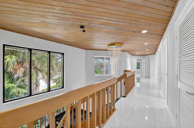 1119 Russell Dr, Highland Beach, FL 33487