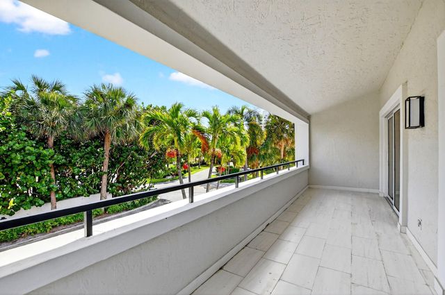 1119 Russell Dr, Highland Beach, FL 33487