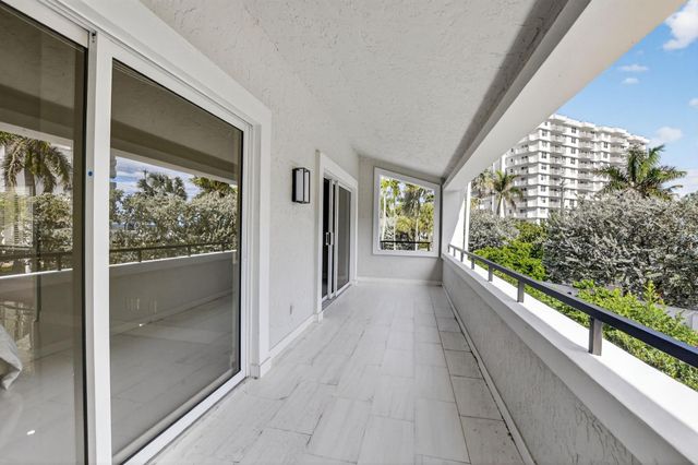 1119 Russell Dr, Highland Beach, FL 33487