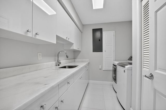 1119 Russell Dr, Highland Beach, FL 33487