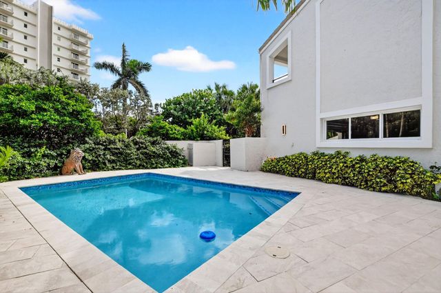 1119 Russell Dr, Highland Beach, FL 33487