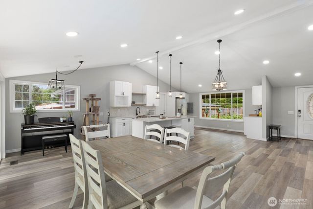 4110 152nd Street SW, Lynnwood, WA 98087