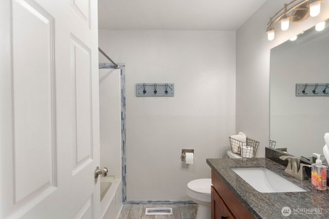4110 152nd Street SW, Lynnwood, WA 98087