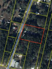 108 Smith Road, Defuniak Springs, FL 32433