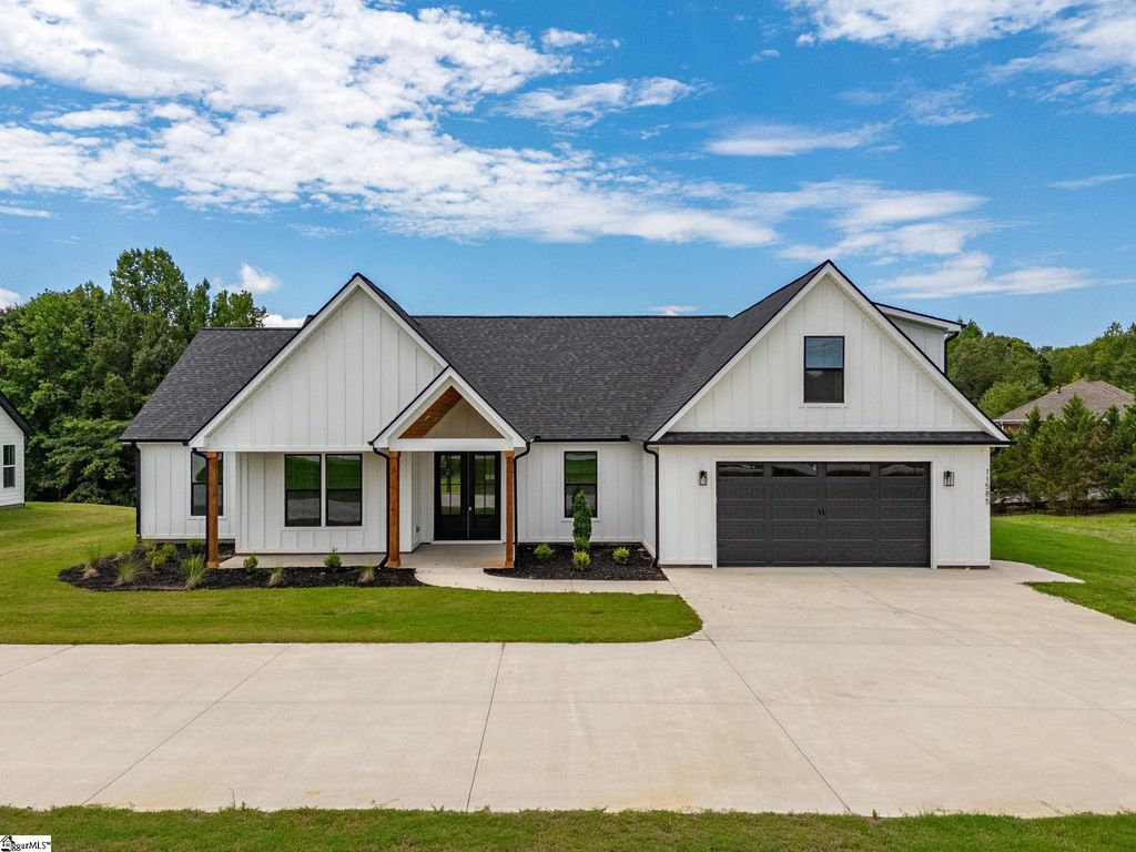 11585 New Cut Road, Campobello, SC 29322