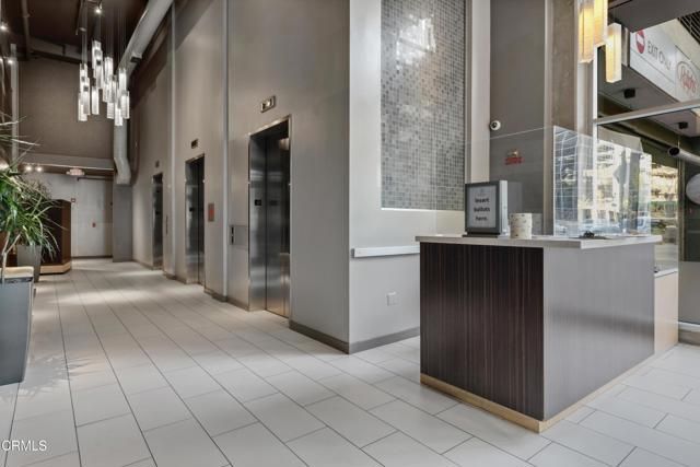 645 W 9th Street 200, Los Angeles, CA 90015