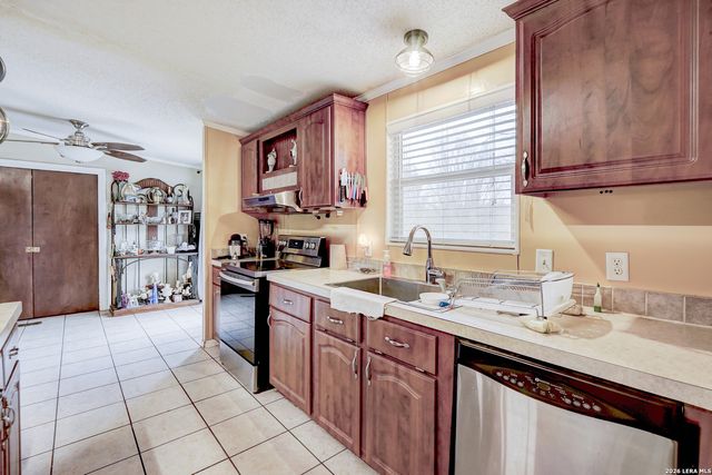 2627 Ray Lieck, San Antonio, TX 78253