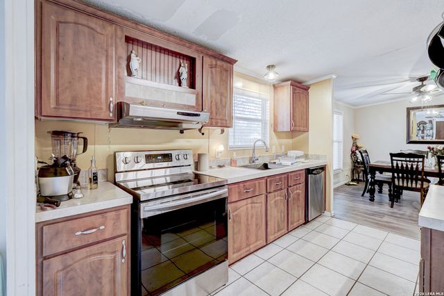 2627 Ray Lieck, San Antonio, TX 78253