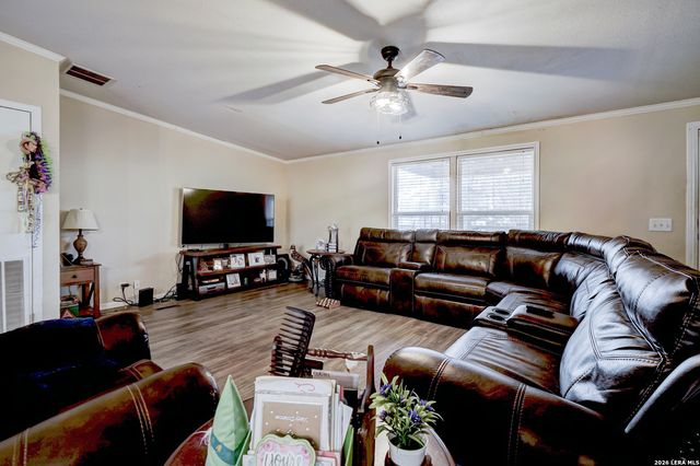 2627 Ray Lieck, San Antonio, TX 78253