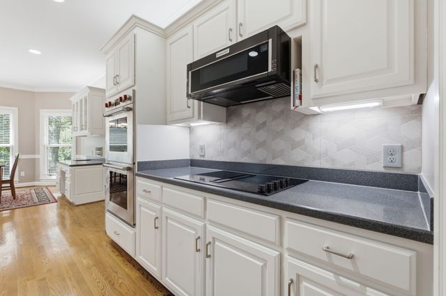 717 Jones Pkwy, Brentwood, TN 37027