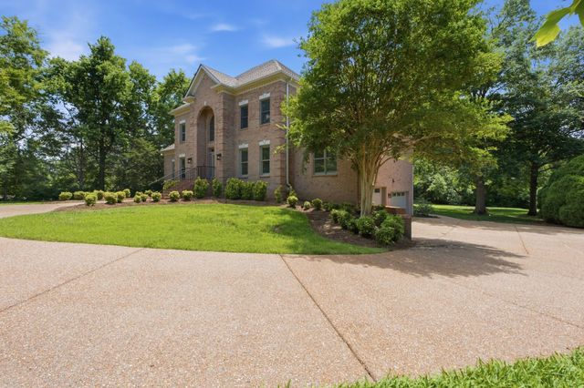 717 Jones Pkwy, Brentwood, TN 37027
