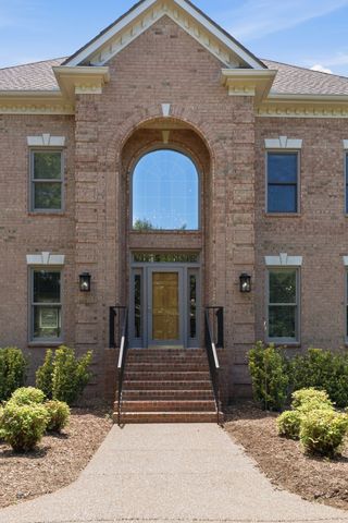 717 Jones Pkwy, Brentwood, TN 37027