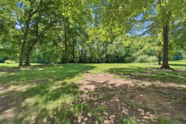 717 Jones Pkwy, Brentwood, TN 37027