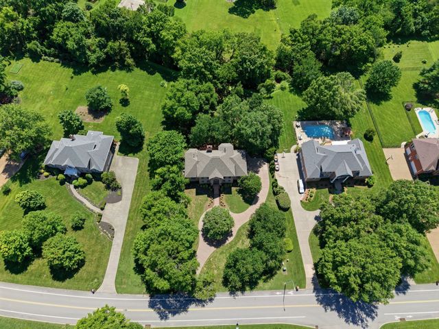 717 Jones Pkwy, Brentwood, TN 37027