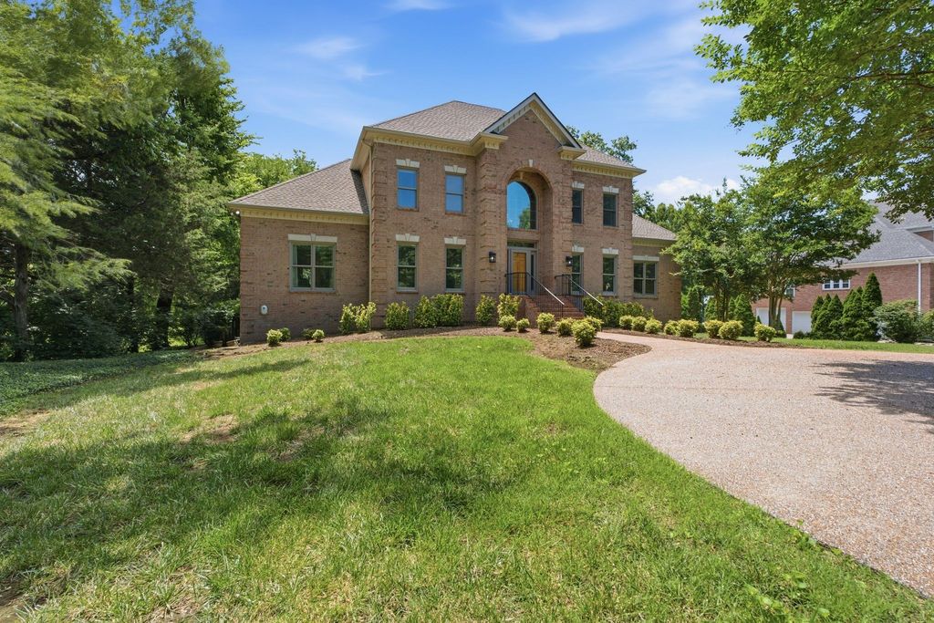 717 Jones Pkwy, Brentwood, TN 37027