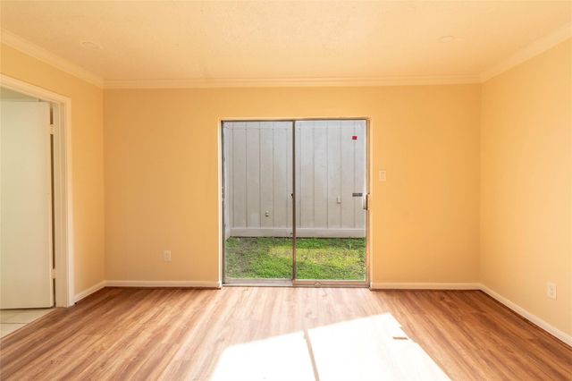 17414 Davenway Dr, Houston, TX 77084