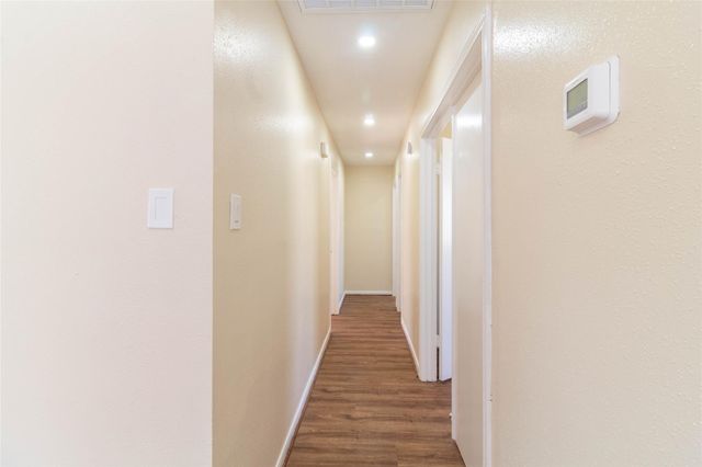 17414 Davenway Dr, Houston, TX 77084