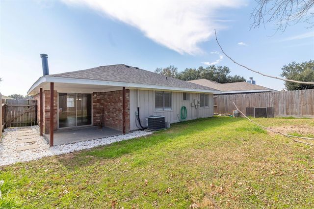 17414 Davenway Dr, Houston, TX 77084