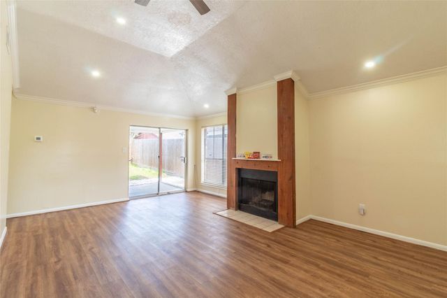 17414 Davenway Dr, Houston, TX 77084