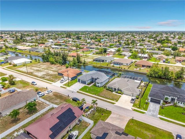 620 SW 26th ST, Cape Coral, FL 33914