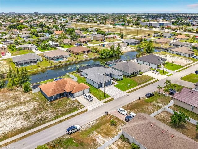 620 SW 26th ST, Cape Coral, FL 33914