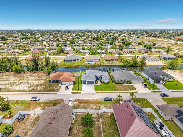 620 SW 26th ST, Cape Coral, FL 33914