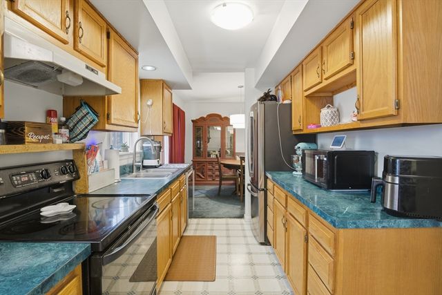 51 Notch Rd, North Adams, MA 01247