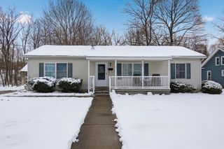 51 Notch Rd, North Adams, MA 01247