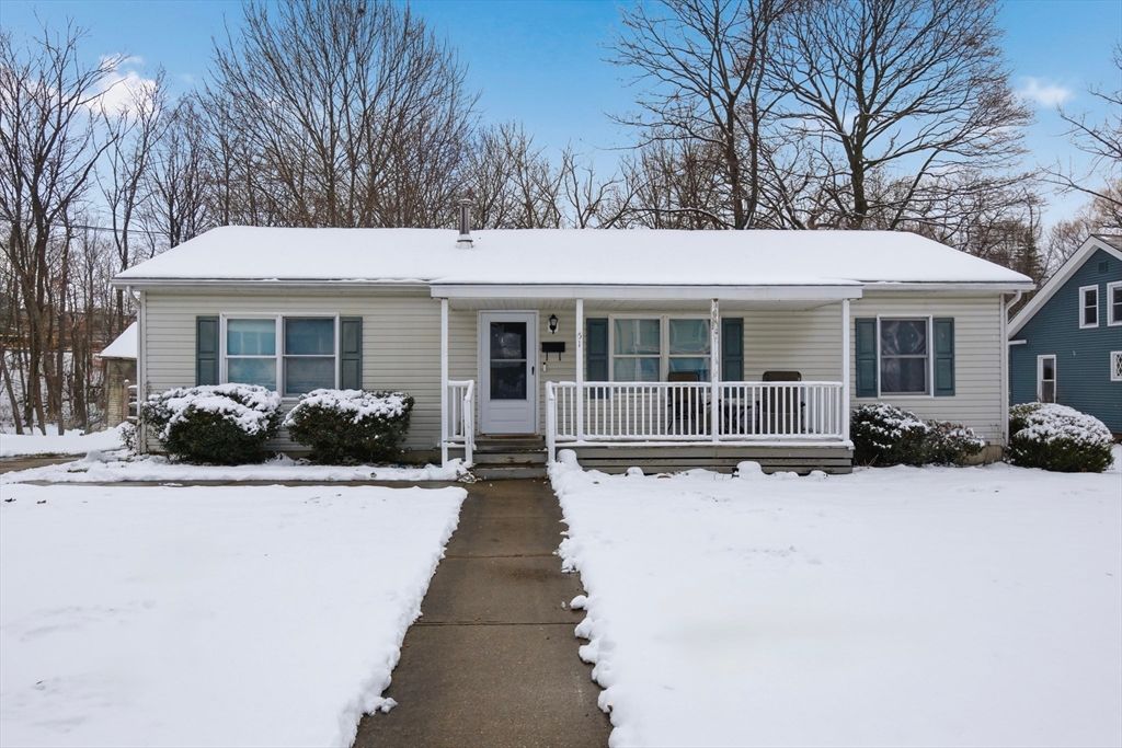 51 Notch Rd, North Adams, MA 01247